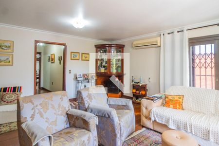 Casa à venda com 275m², 6 quartos e 4 vagas Casa à venda com 275m², 6 quartos e 4 vagasSala - Casa 2