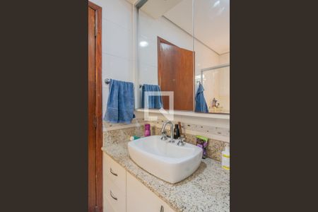 Casa à venda com 275m², 6 quartos e 4 vagas Casa à venda com 275m², 6 quartos e 4 vagasBanheiro do Quarto 1 - Casa 2