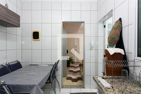Casa de condomínio à venda com 95m², 3 quartos e 2 vagas Casa de condomínio à venda com 95m², 3 quartos e 2 vagasCozinha