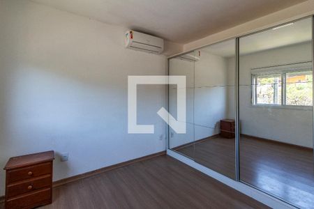 Quarto 1 de casa de condomínio à venda com 2 quartos, 75m² em Nonoai, Porto Alegre