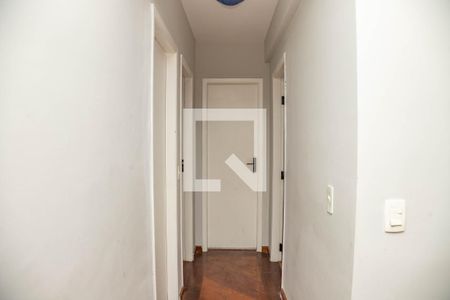 Corredor  de apartamento para alugar com 3 quartos, 96m² em Centro, Diadema