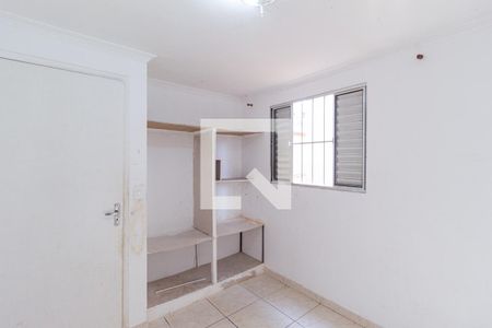 Quarto 2 de apartamento para alugar com 2 quartos, 46m² em São Pedro, Osasco