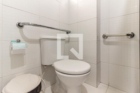 Banheiro de apartamento à venda com 1 quarto, 45m² em República, São Paulo