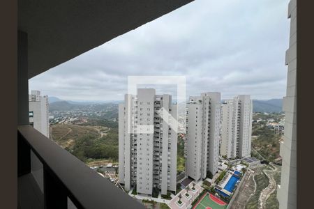 Vista da varanda da suíte de apartamento para alugar com 2 quartos, 77m² em Vila da Serra, Nova Lima