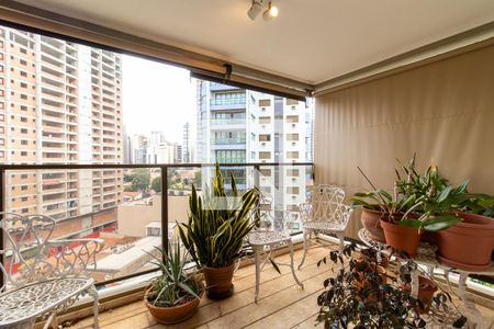 Varanda de apartamento para alugar com 3 quartos, 208m² em Cambuí, Campinas