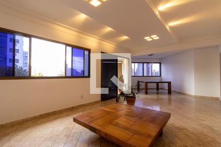 Sala de apartamento para alugar com 3 quartos, 208m² em Cambuí, Campinas