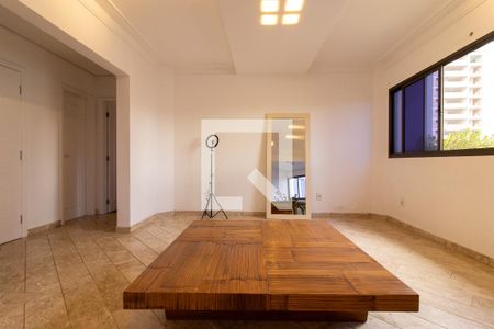 Sala de apartamento para alugar com 3 quartos, 208m² em Cambuí, Campinas