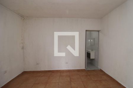 Kitnet de casa para alugar com 0 quarto, 16m² em Chácara Seis de Outubro, São Paulo