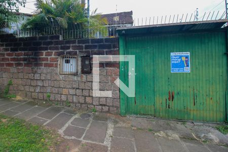 Casa à venda com 147m², 4 quartos e 4 vagas Casa à venda com 147m², 4 quartos e 4 vagasFachada