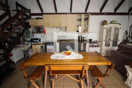 Casa à venda com 147m², 4 quartos e 4 vagas Casa à venda com 147m², 4 quartos e 4 vagasCozinha 2