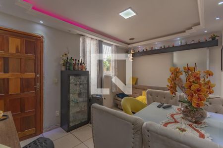 Sala de apartamento à venda com 2 quartos, 45m² em Piratininga, Belo Horizonte