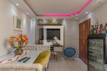 Sala de apartamento à venda com 2 quartos, 45m² em Piratininga, Belo Horizonte