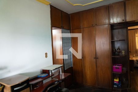 QUARTO 1 de casa à venda com 3 quartos, 214m² em Definir Em Campo, Contagem