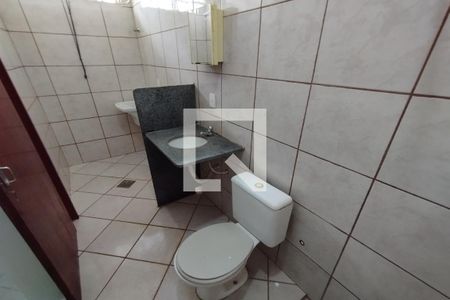 Banheiro Social de kitnet/studio para alugar com 1 quarto, 29m² em Recanto Cruzeiro do Sul, Ribeirão Preto