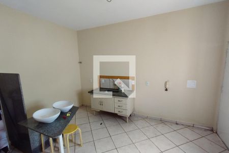 Cozinha de kitnet/studio para alugar com 1 quarto, 28m² em Recanto Cruzeiro do Sul, Ribeirão Preto