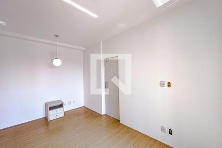 Sala de apartamento para alugar com 1 quarto, 50m² em Vila Regente Feijó, São Paulo