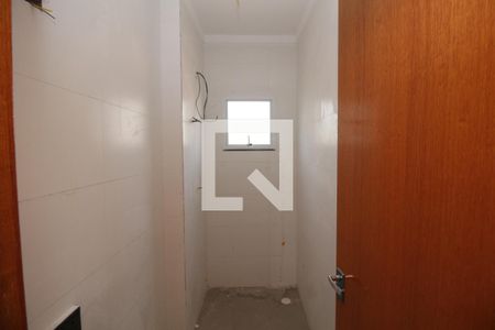 Banheiro de apartamento à venda com 2 quartos, 43m² em Vila Carrão, São Paulo