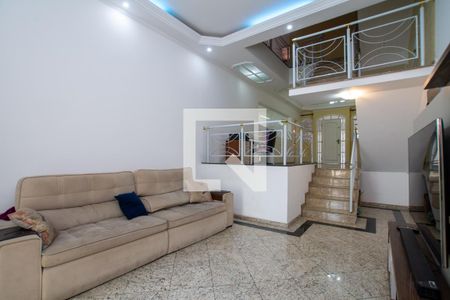 Sala de TV de casa à venda com 4 quartos, 328m² em Parque Renato Maia, Guarulhos