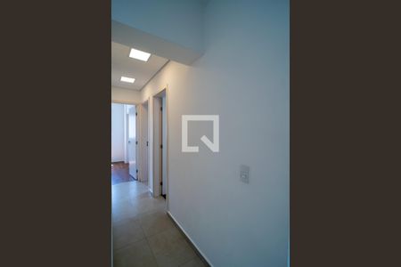 Corredor de apartamento para alugar com 3 quartos, 80m² em Parque Campolim, Sorocaba