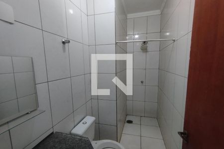 Banheiro Social de kitnet/studio para alugar com 1 quarto, 29m² em Recanto Cruzeiro do Sul, Ribeirão Preto