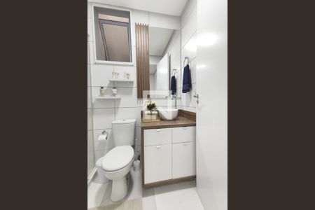 Banheiro de apartamento para alugar com 1 quarto, 64m² em Santo Afonso, Novo Hamburgo