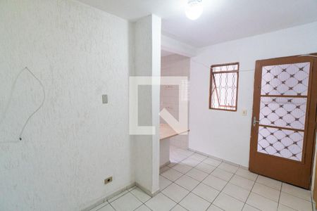 Sala de casa para alugar com 1 quarto, 35m² em Vila Guarani (zona Sul), São Paulo