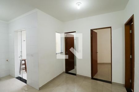 Sala/Cozinha de apartamento para alugar com 2 quartos, 40m² em Vila Prado, São Paulo