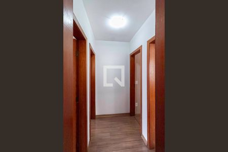 Corredor de apartamento à venda com 4 quartos, 172m² em Paquetá, Belo Horizonte