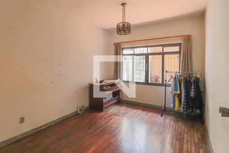 Quarto de casa à venda com 6 quartos, 218m² em Ferreira, São Paulo