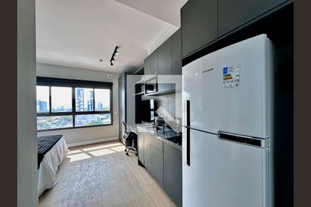 Cozinha de kitnet/studio para alugar com 0 quarto, 25m² em Brooklin, São Paulo