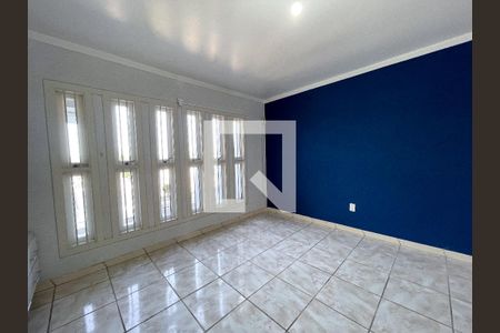 Casa à venda com 199m², 3 quartos e 3 vagasSala