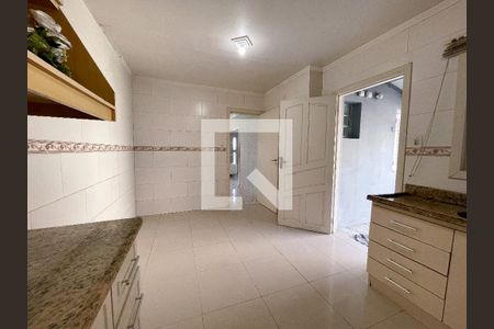 Cozinha de casa à venda com 3 quartos, 199m² em Pinheiro, São Leopoldo