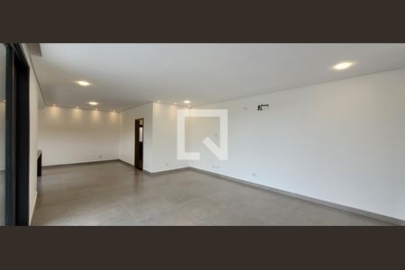 Sala de casa de condomínio para alugar com 4 quartos, 214m² em Morro Branco, Itaquaquecetuba