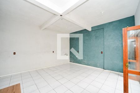 Sala de casa à venda com 4 quartos, 300m² em Santa Maria Goretti, Porto Alegre