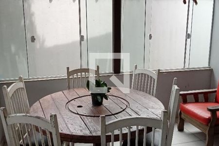 Casa à venda com 3 quartos, 150m² em Piratininga, Niterói