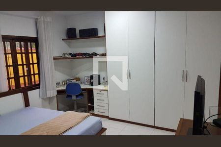 Casa à venda com 3 quartos, 220m² em Maravista, Niterói