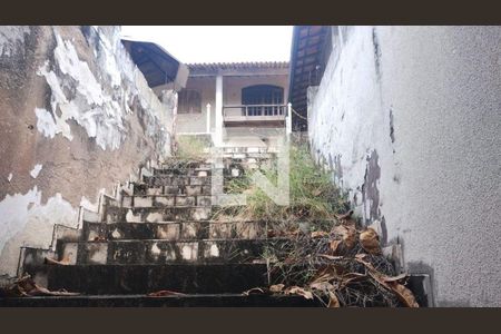 Casa à venda com 3 quartos, 130m² em Piratininga, Niterói