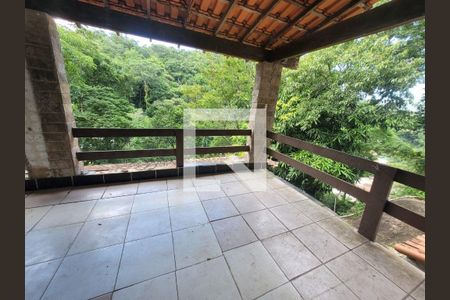 Casa à venda com 2 quartos, 135m² em Serra Grande, Niterói