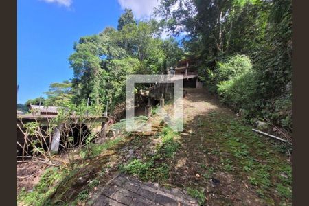 Casa à venda com 2 quartos, 135m² em Serra Grande, Niterói