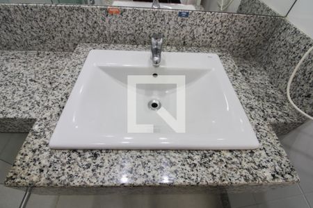 Banheiro de kitnet/studio para alugar com 1 quarto, 25m² em Bandeirantes (pampulha), Belo Horizonte