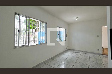 Sala de casa à venda com 3 quartos, 168m² em Jardim Sabará, São Paulo