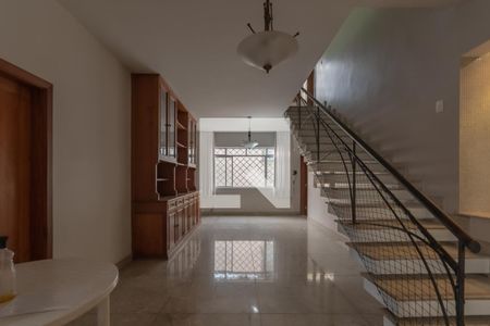 Sala 2 de casa à venda com 5 quartos, 400m² em São Luiz, Belo Horizonte