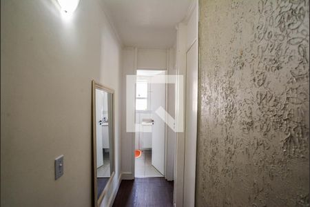 Corredor de apartamento à venda com 2 quartos, 49m² em Vila Luzita, Santo André