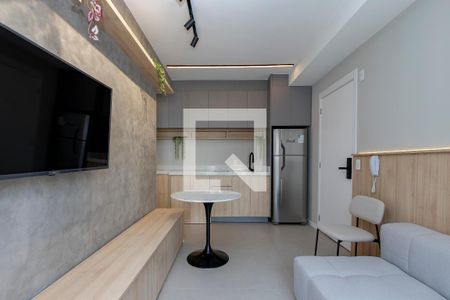 Sala/ Cozinha de apartamento para alugar com 1 quarto, 31m² em Jardim das Acácias, São Paulo