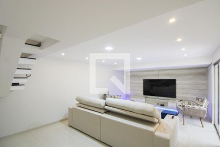 Sala de TV de casa para alugar com 4 quartos, 145m² em Planalto, Belo Horizonte