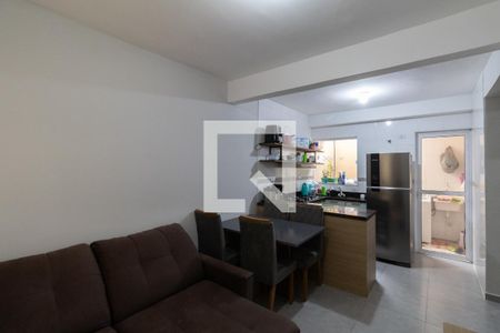 Sala e Cozinha de apartamento à venda com 2 quartos, 38m² em Parque Maria Luiza, São Paulo