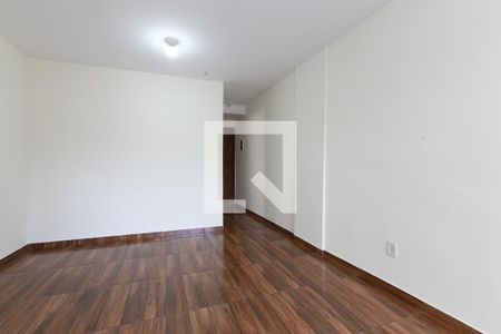 Sala de apartamento para alugar com 3 quartos, 70m² em Vila Carmosina, São Paulo