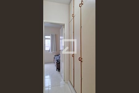 Quando /guarda roupa de apartamento para alugar com 1 quarto, 50m² em Aviação, Praia Grande