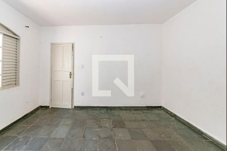 Quarto  de casa para alugar com 1 quarto, 45m² em Carlos Prates, Belo Horizonte