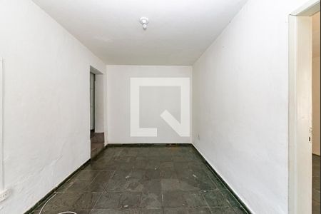 Sala de casa para alugar com 1 quarto, 45m² em Carlos Prates, Belo Horizonte